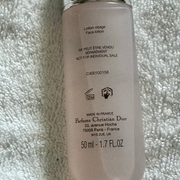 Christian Dior Capture Totale Intensive Essence Lotion 1.7 oz 50 ml Skincare - Picture 5 of 9